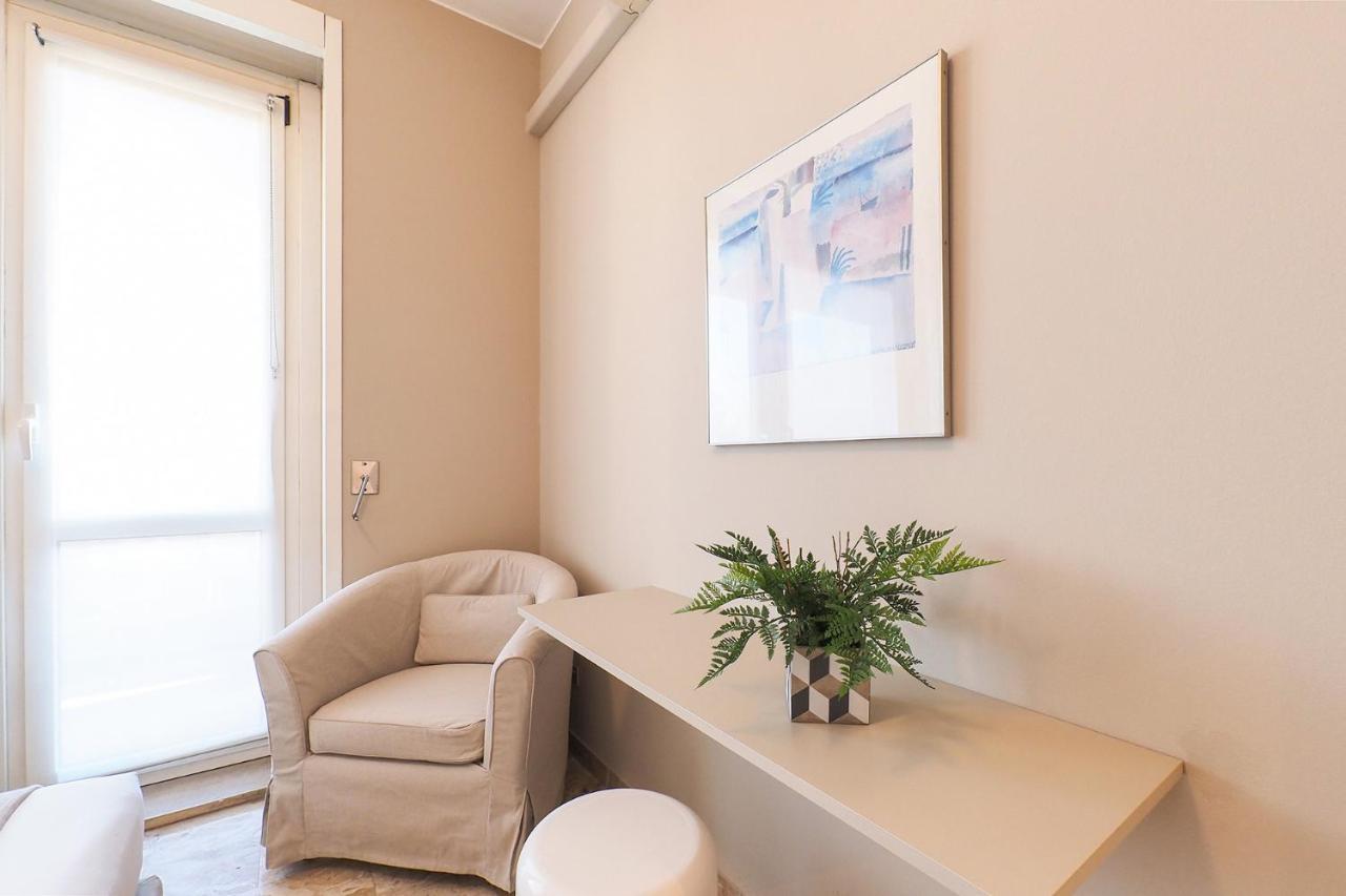 Contempora - Elvezia 8 - E52 Mailand