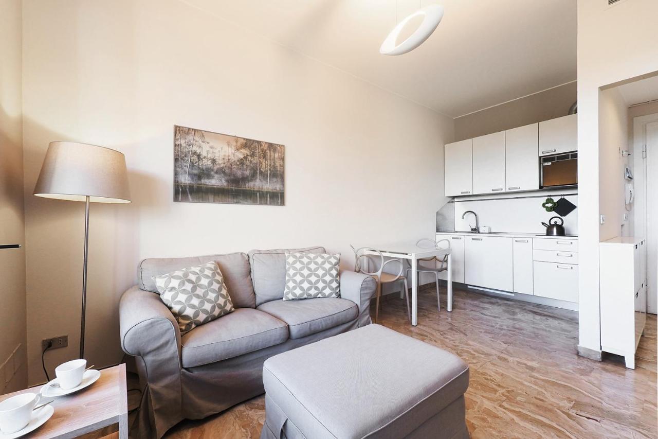 Contempora - Elvezia 8 - E52 * Mailand