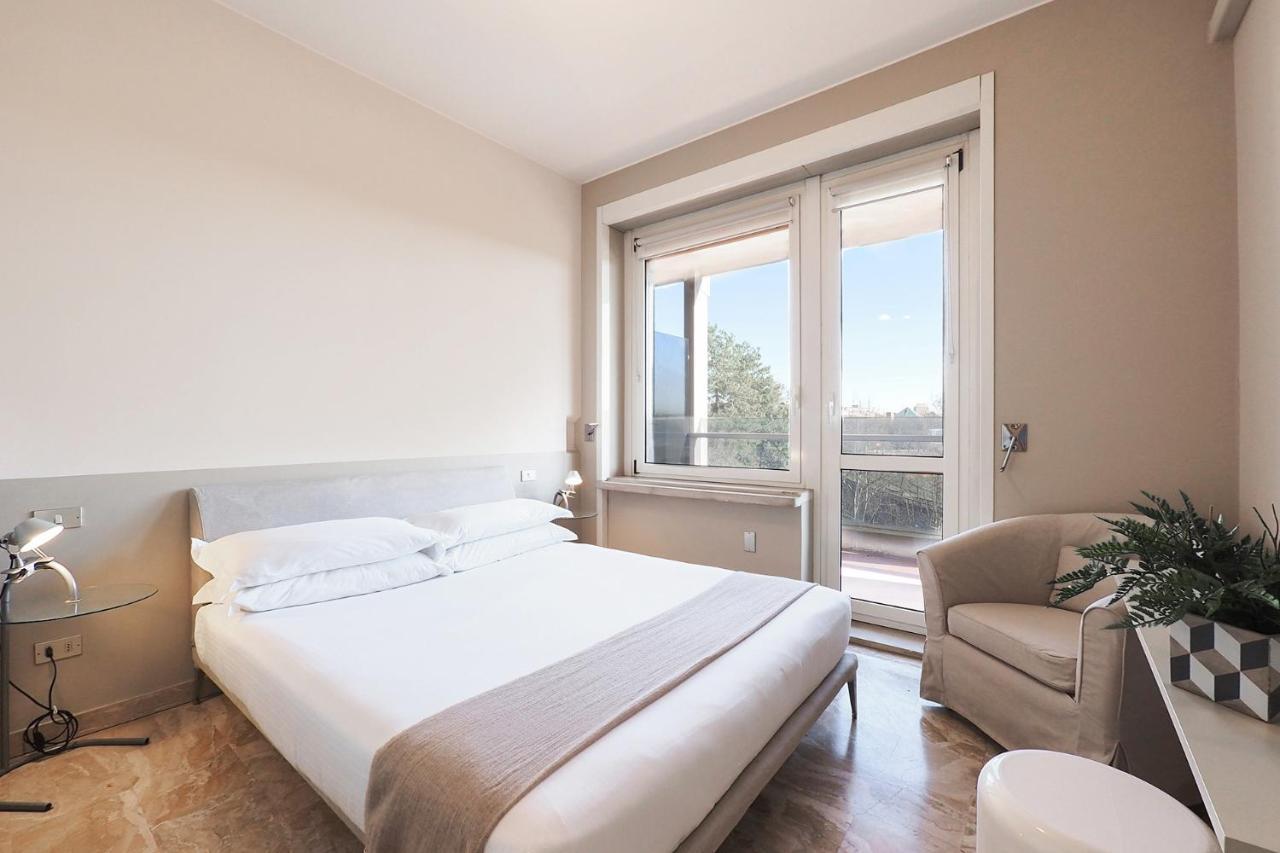 Contempora - Elvezia 8 - E52 * Mailand